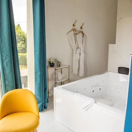 Hotel Andree Puutman Trevoux